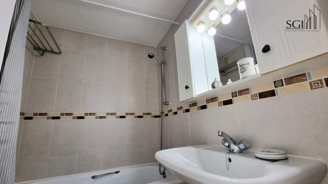 Magnifico Y Acogedor Apartamento- Wifi- A 5 Minutos De La Playa Finestrat Bagian luar foto